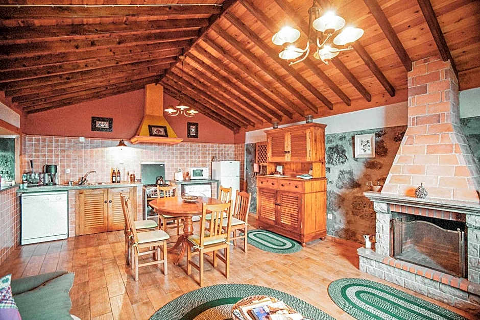 Adegas do Pico Hotel 514262087