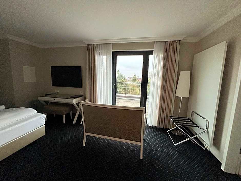 Hotel & Restaurant Schönau