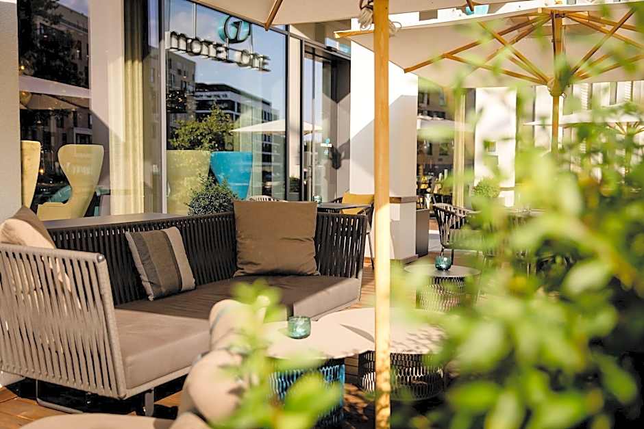 Motel One Koln-Waidmarkt