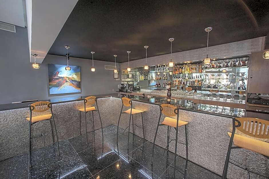 Casablanca Suites & Spa