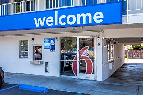 Motel 6 Sacremento, Ca - Downtown