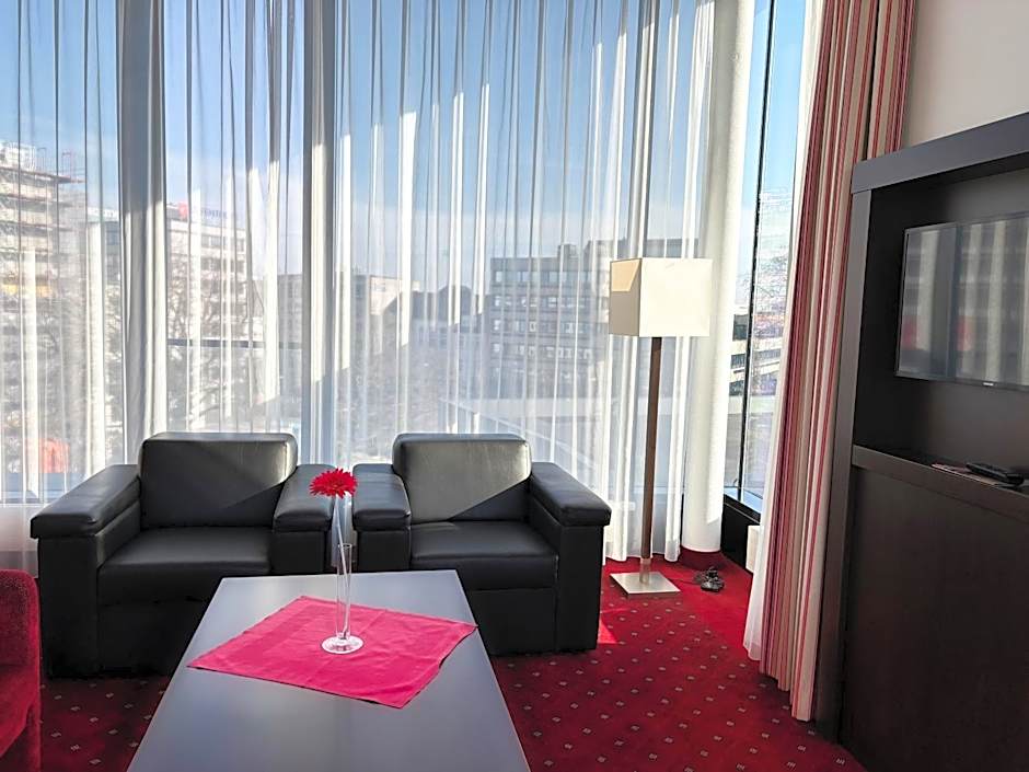 Aspire AcarA Oldenburg, Trademark Collection by Wyndham