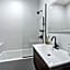 Top Notch 2 Bedroom Minutes From Central Park
