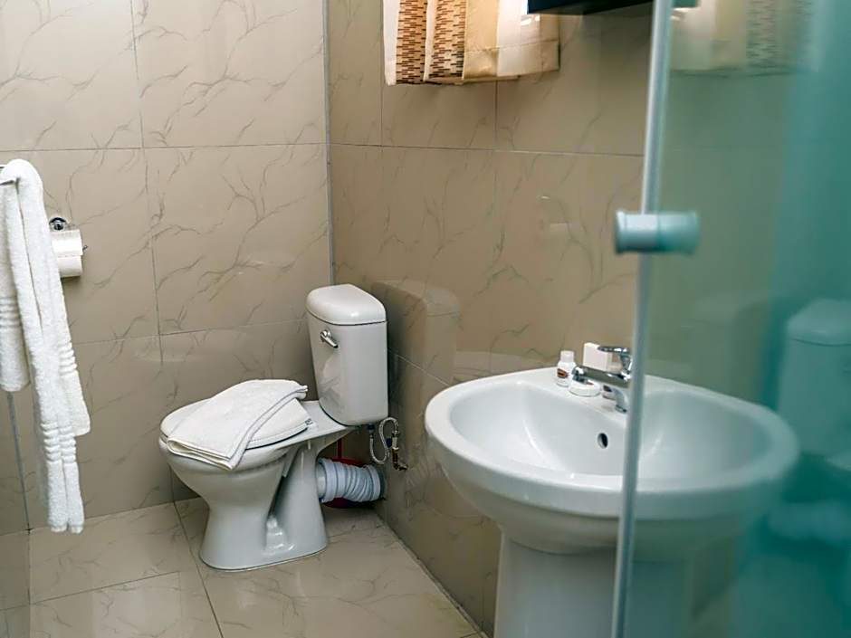 Ngwenya City Hotel
