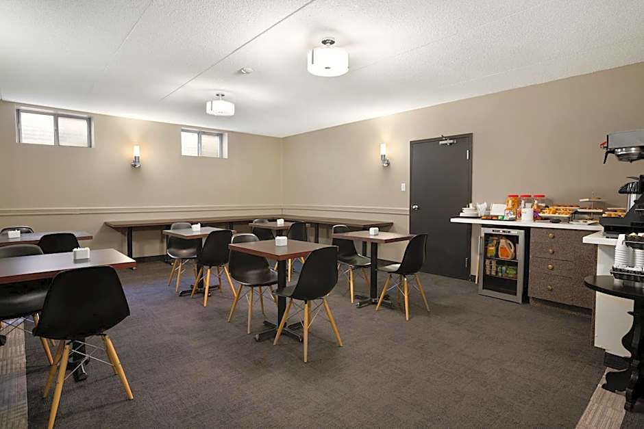 Days Inn by Wyndham Stouffville