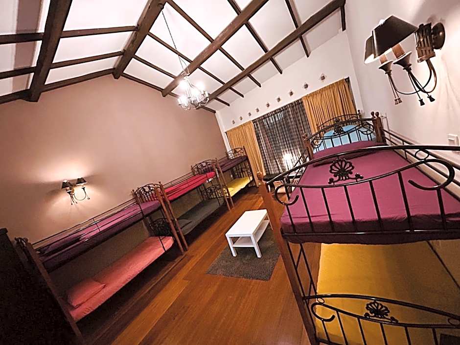 New Great Shanghai Female Hostel