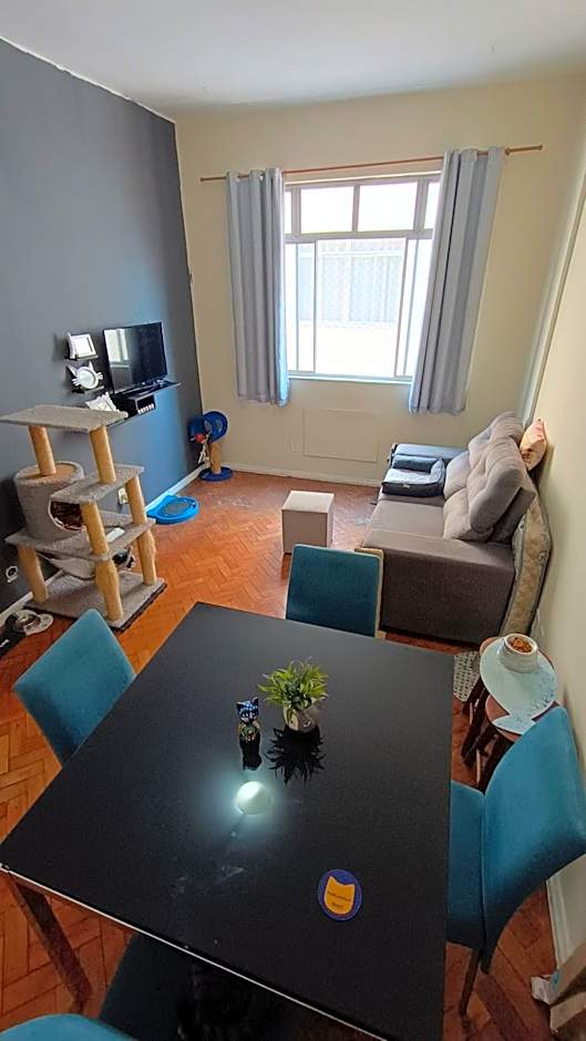 Quarto em Apartamento Compartilhado