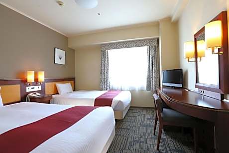 Twin Room - Non-Smoking