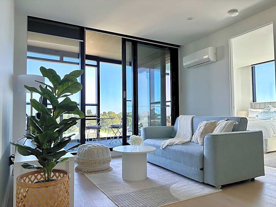 Skygarden Luxury Condo