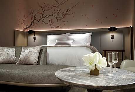 Premier Suite Double River view & Scenic Bath