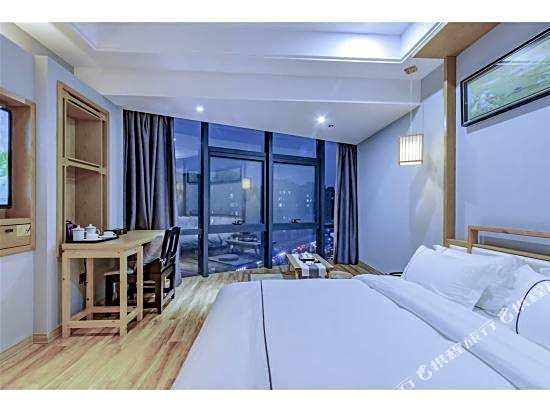 Starway Hotel (Ningbo University)