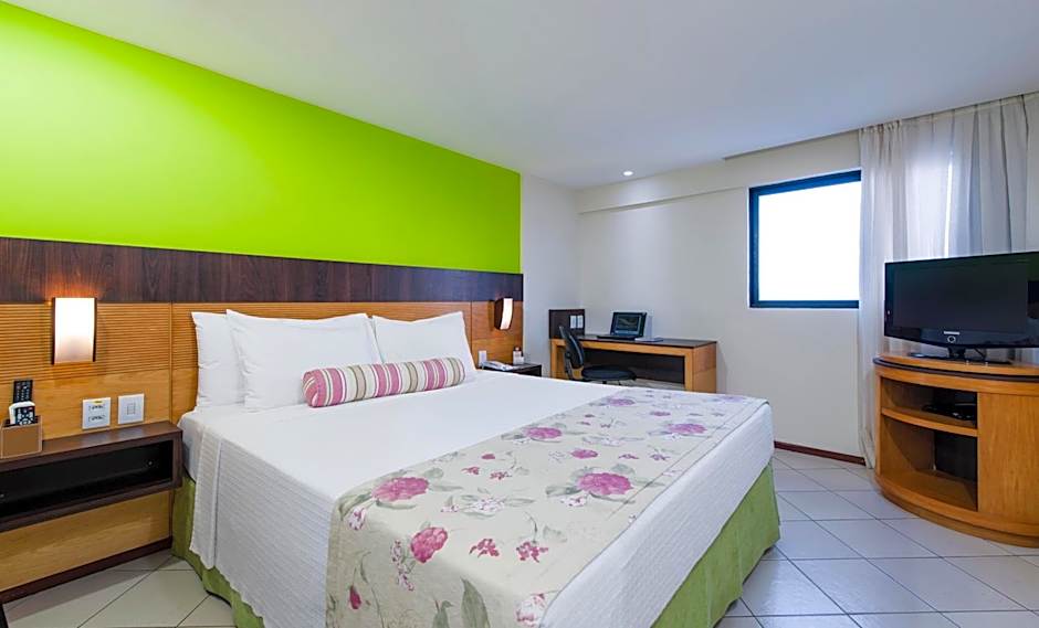 Quality Suites Natal