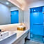 Parotia waterhouse hotel
