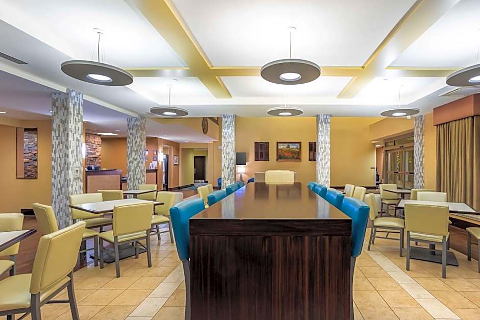 Best Western Plus University Park Inn & Suites