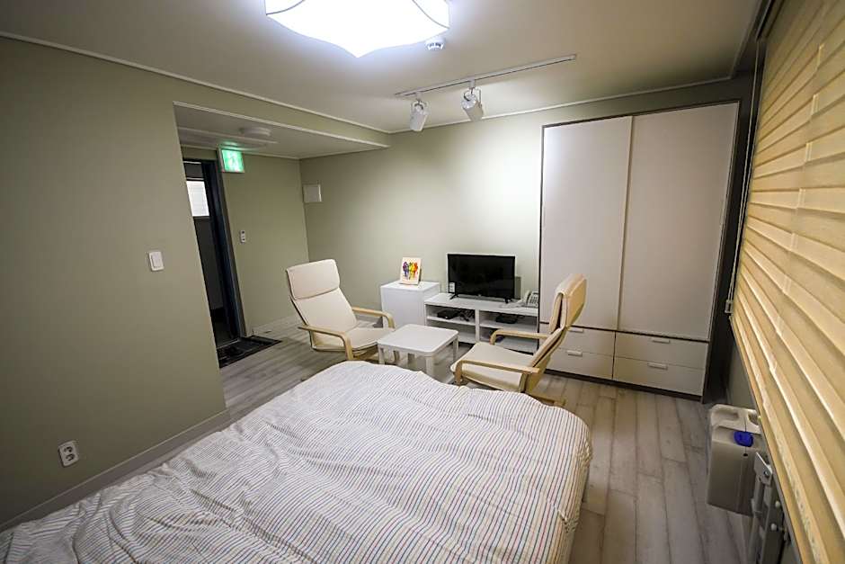 Bluehum Guesthouse