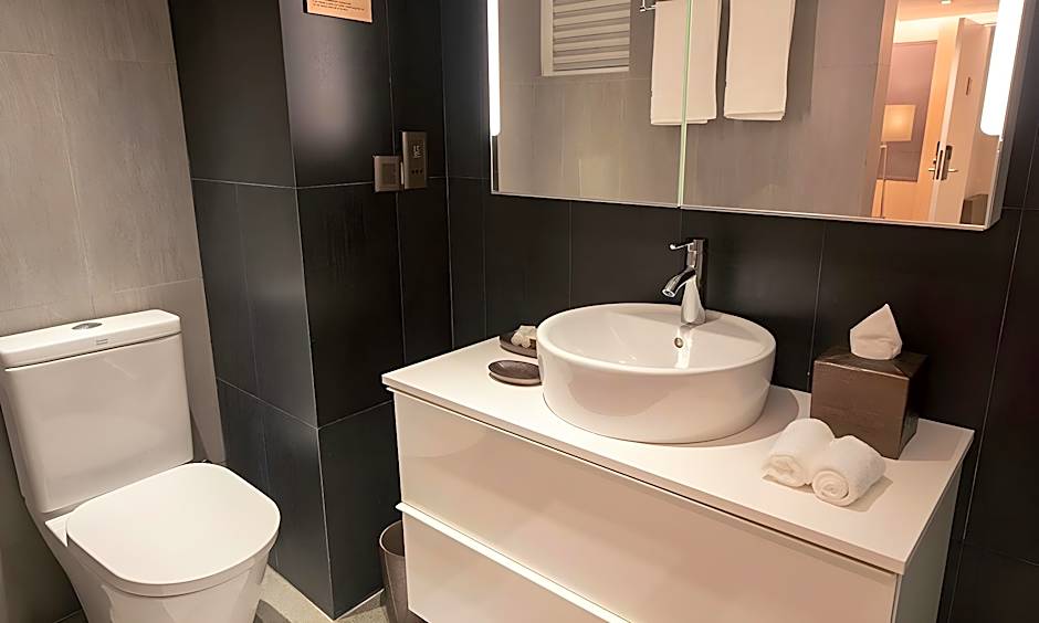 Amina Residency - Luxury Stay