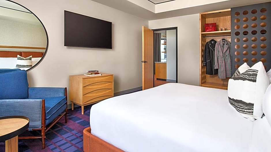 The Rally Hotel at McGregor Square