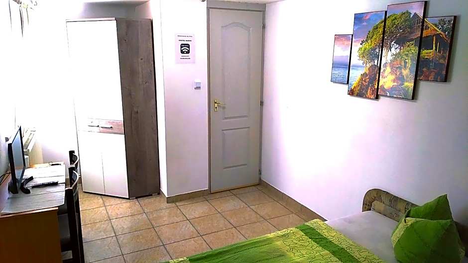 Hostel Maros