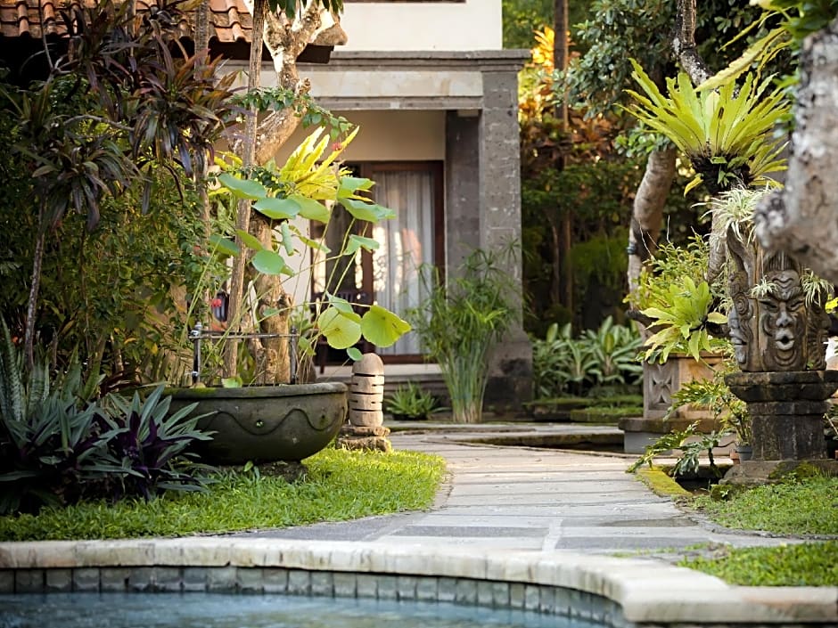 Puri Mesari Hotel