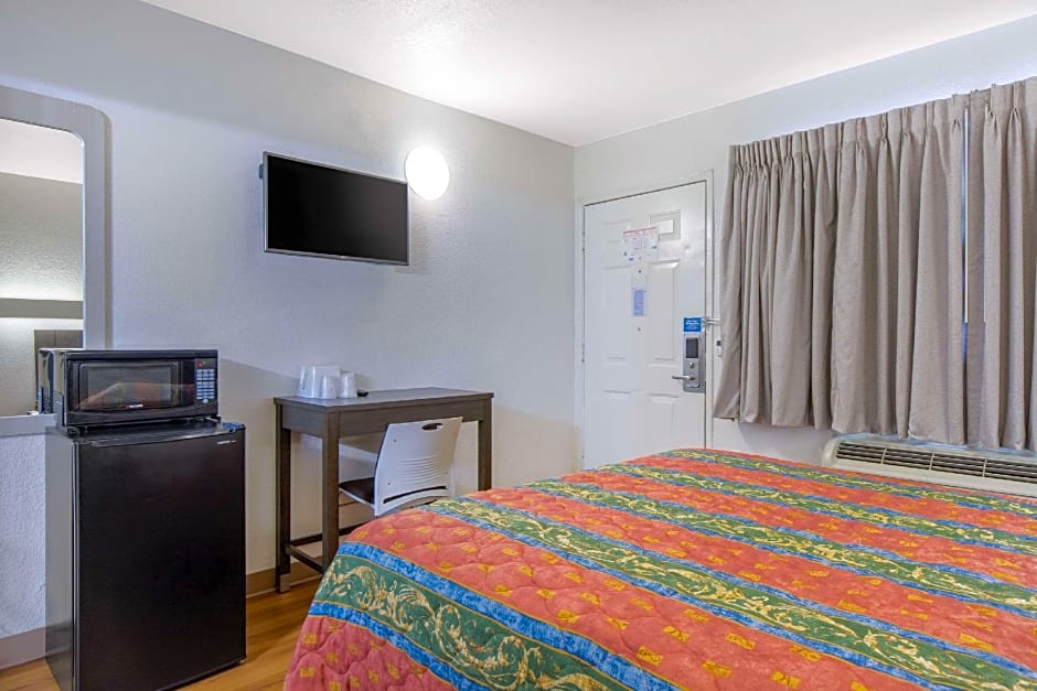 Rodeway Inn Winston Salem Route 52