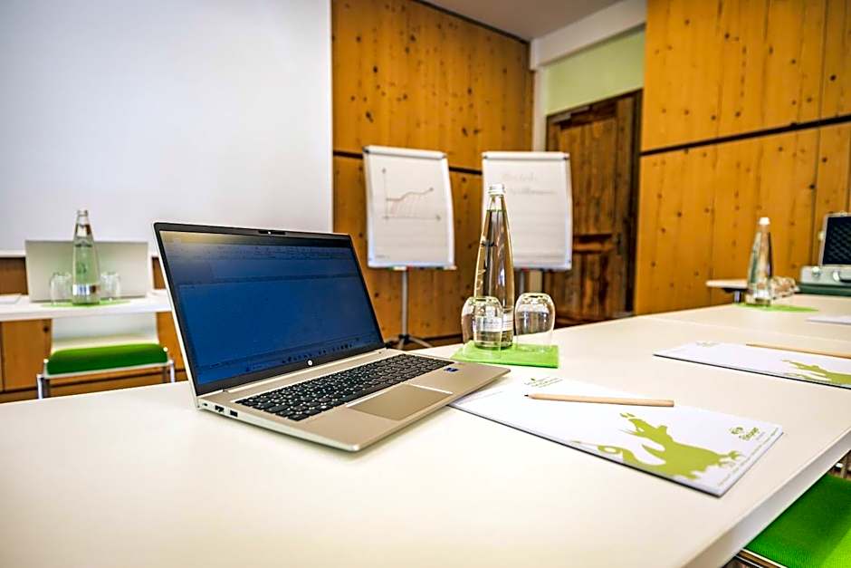 Feuriger Tatzlwurm Berghotel & Spa, BW Signature Collection