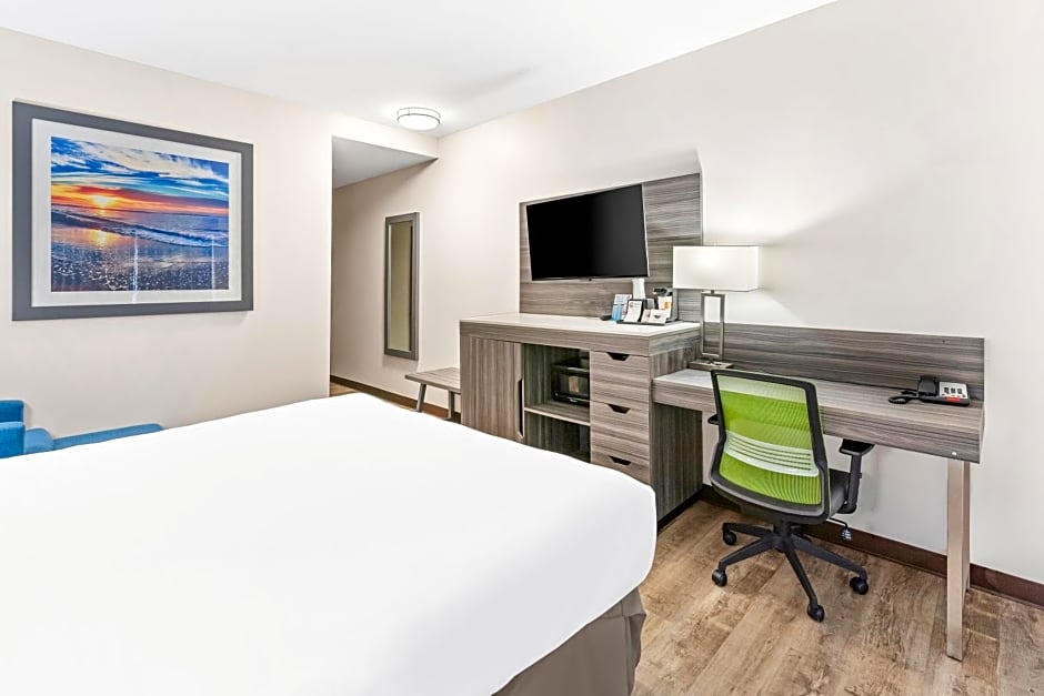 The Waves Hotel, Ascend Hotel Collection