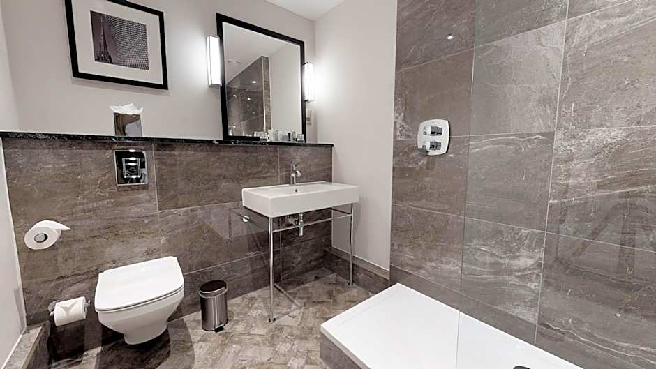 Macdonald Burlington Hotel