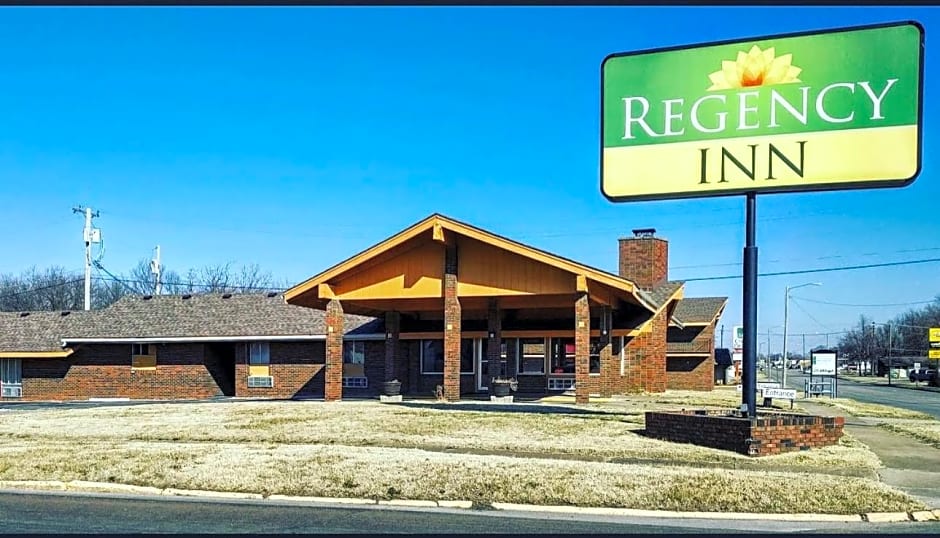 Regency Inn Iola