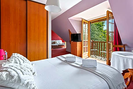 Junior Suite with Balcony