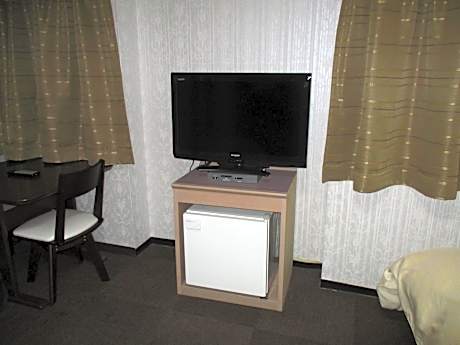 Family Room - Smoking