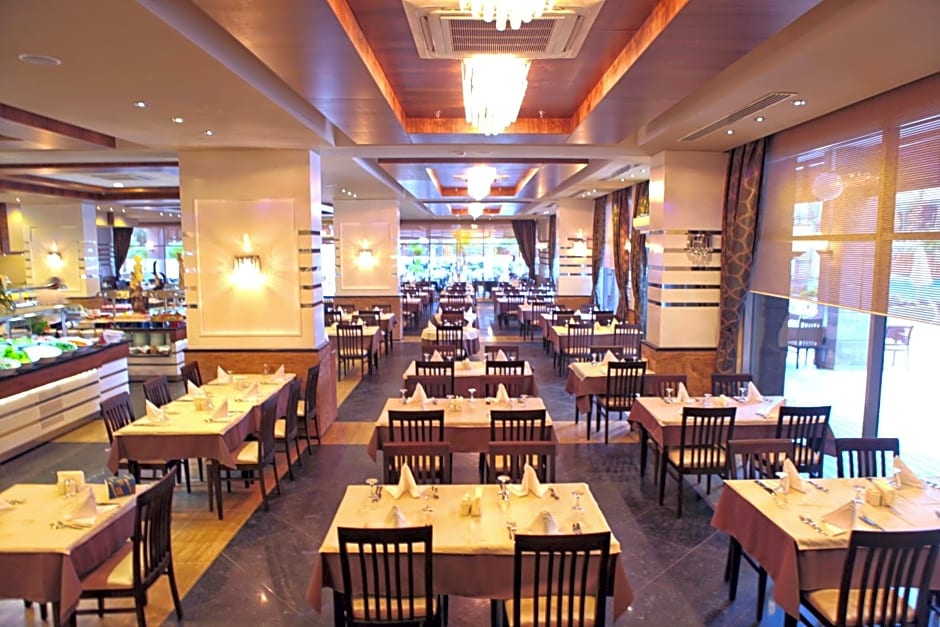 Dizalya Palm Garden Hotel