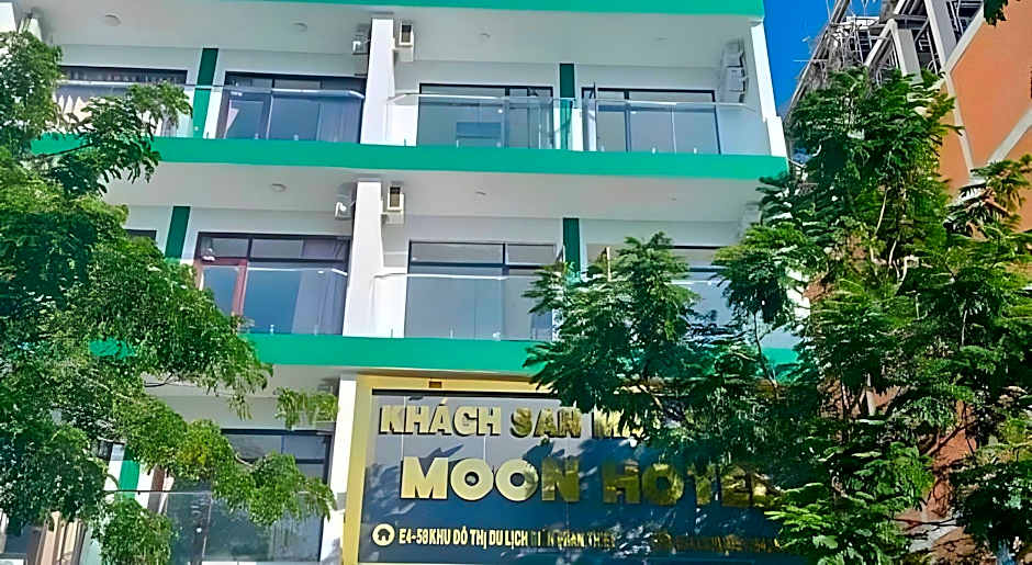 MOON HOTEL