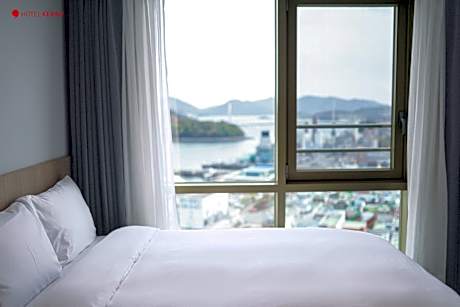 Standard Double Room with Ocean View