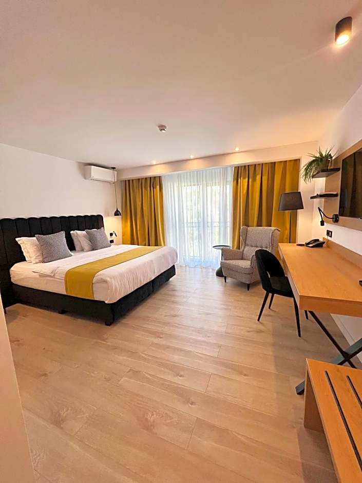 Krystal Boutique Mansion