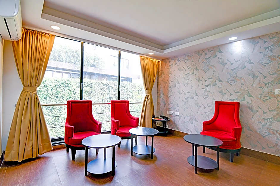 FabHotel Ballygunge Luxury - Behind Punjab Club