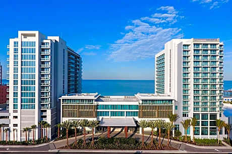 Wyndham Grand Clearwater Beach
