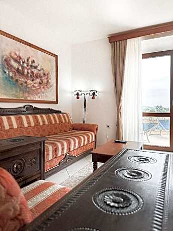 Duplex A with Terrace