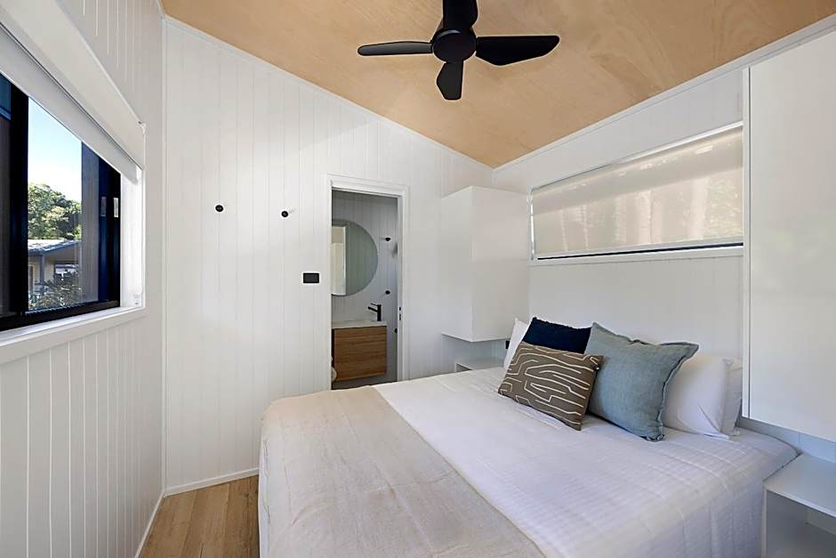 Photo 1 of 17 of Deluxe Studio 1 Queen Bed