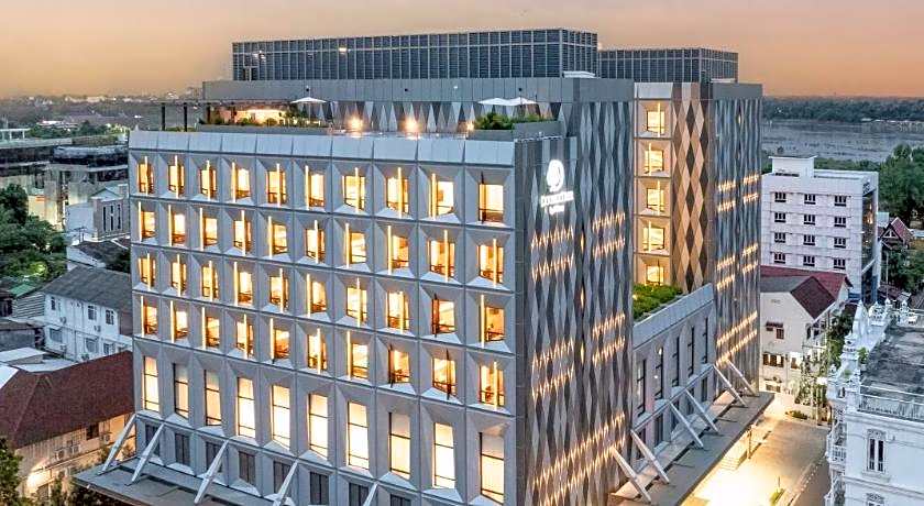 DoubleTree by Hilton Vientiane