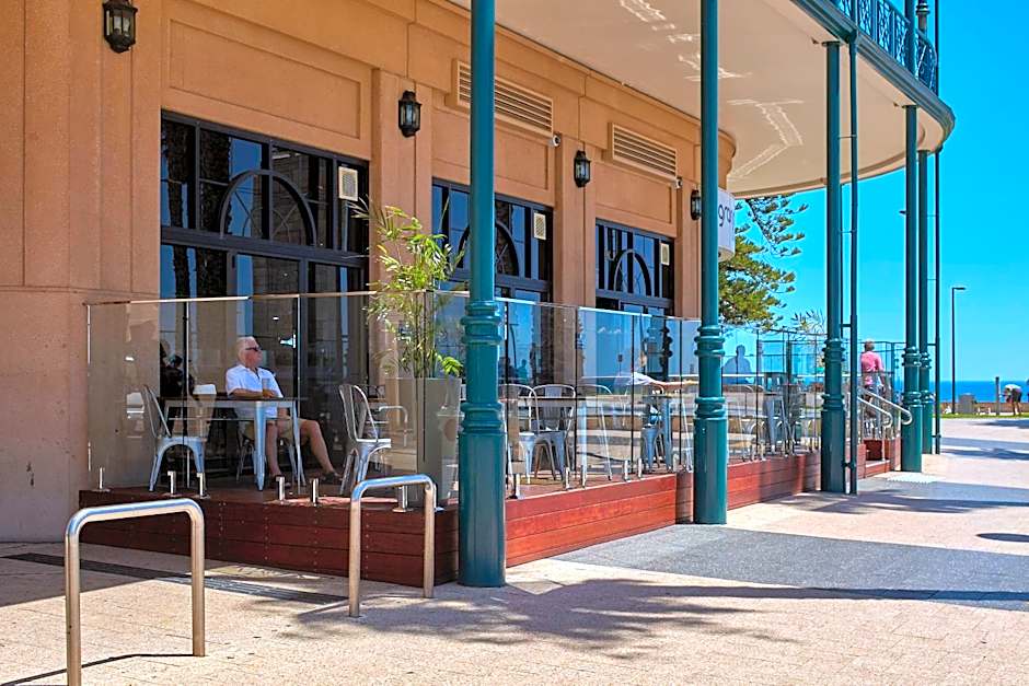 Stamford Grand Adelaide