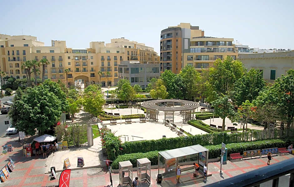 Marco Polo Party Hostel