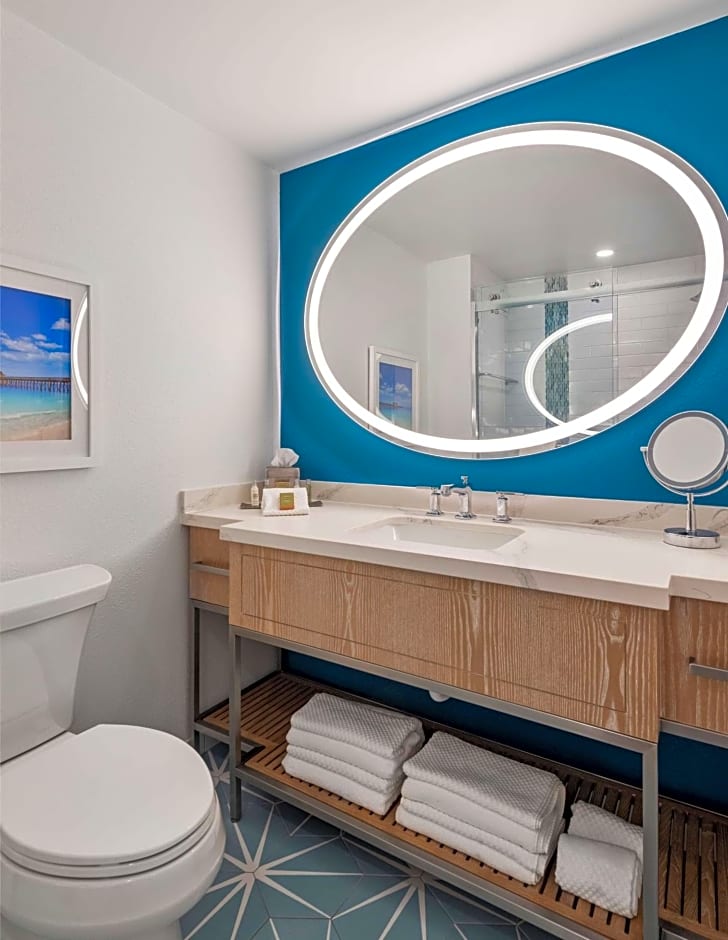 DoubleTree Suites By Hilton Naples