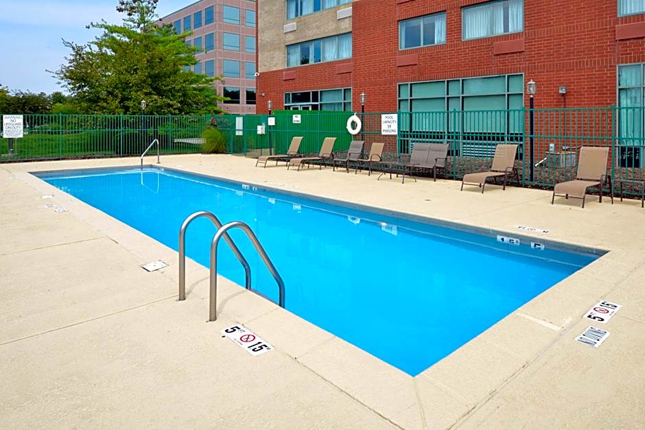 Elimwood Hotel, A Ramada by Wyndham