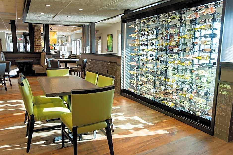 Holiday Inn Hotel & Suites Des Moines-Northwest By IHG