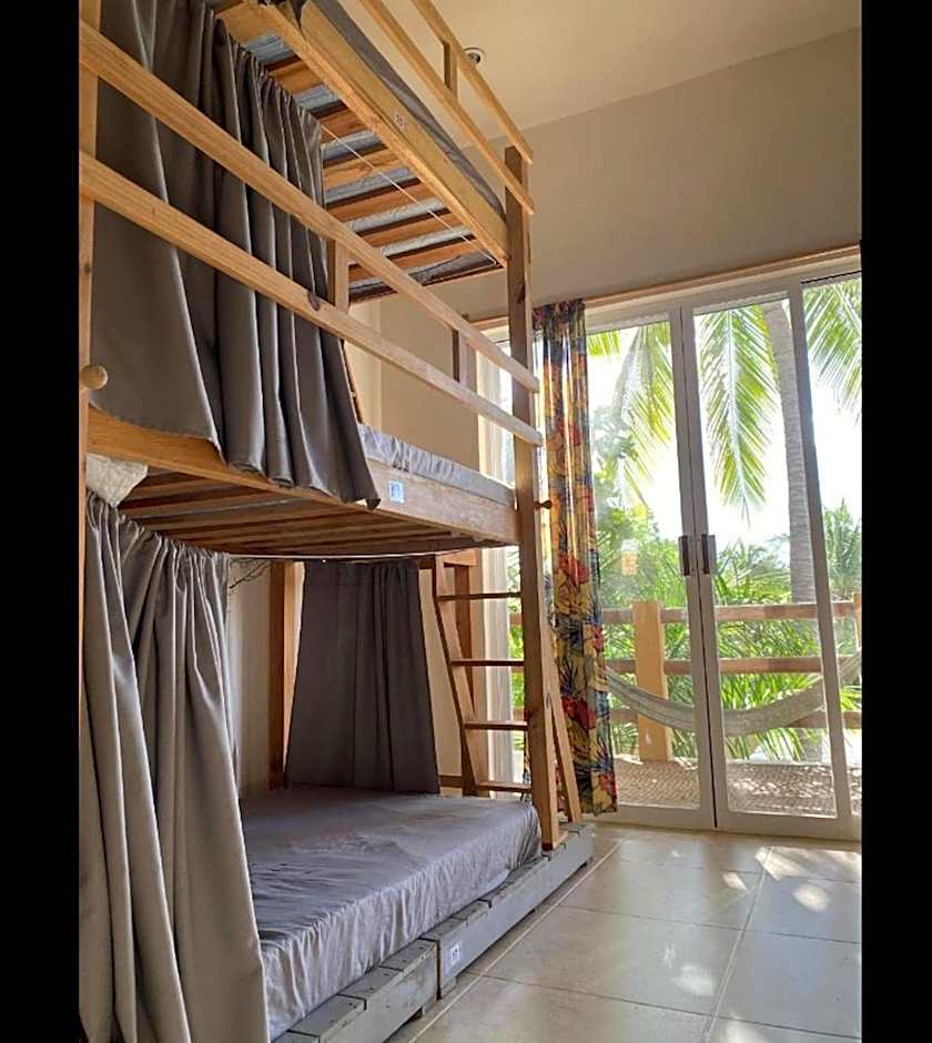La Palmera Hostel