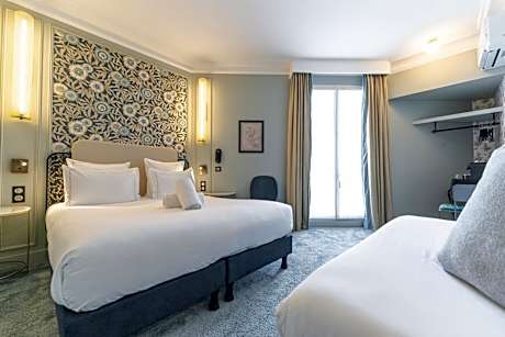 Triple Deluxe Room
