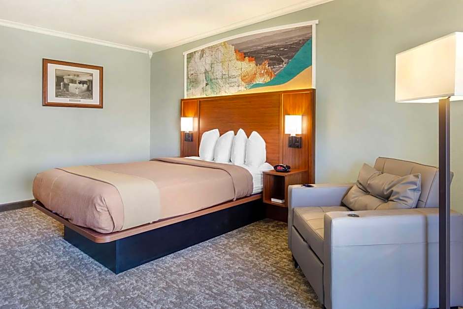 Best Western Plus Ahtanum Inn