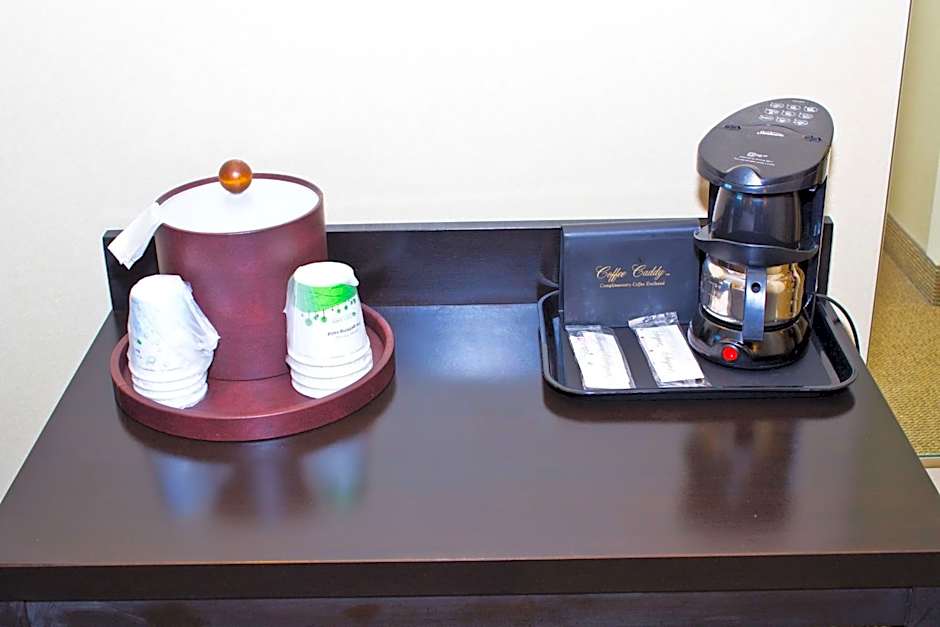 Hampton Inn By Hilton And Suites At Boston Crosstown Center