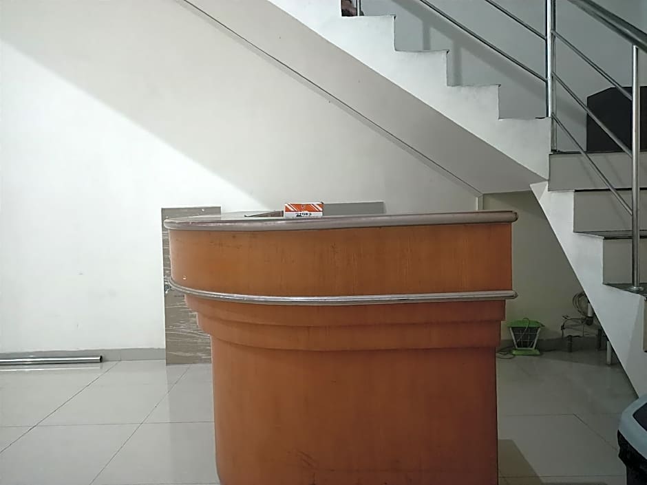 Hotel O Enjoy Homestay & Cafe