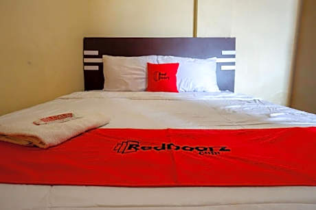 RedDoorz Room